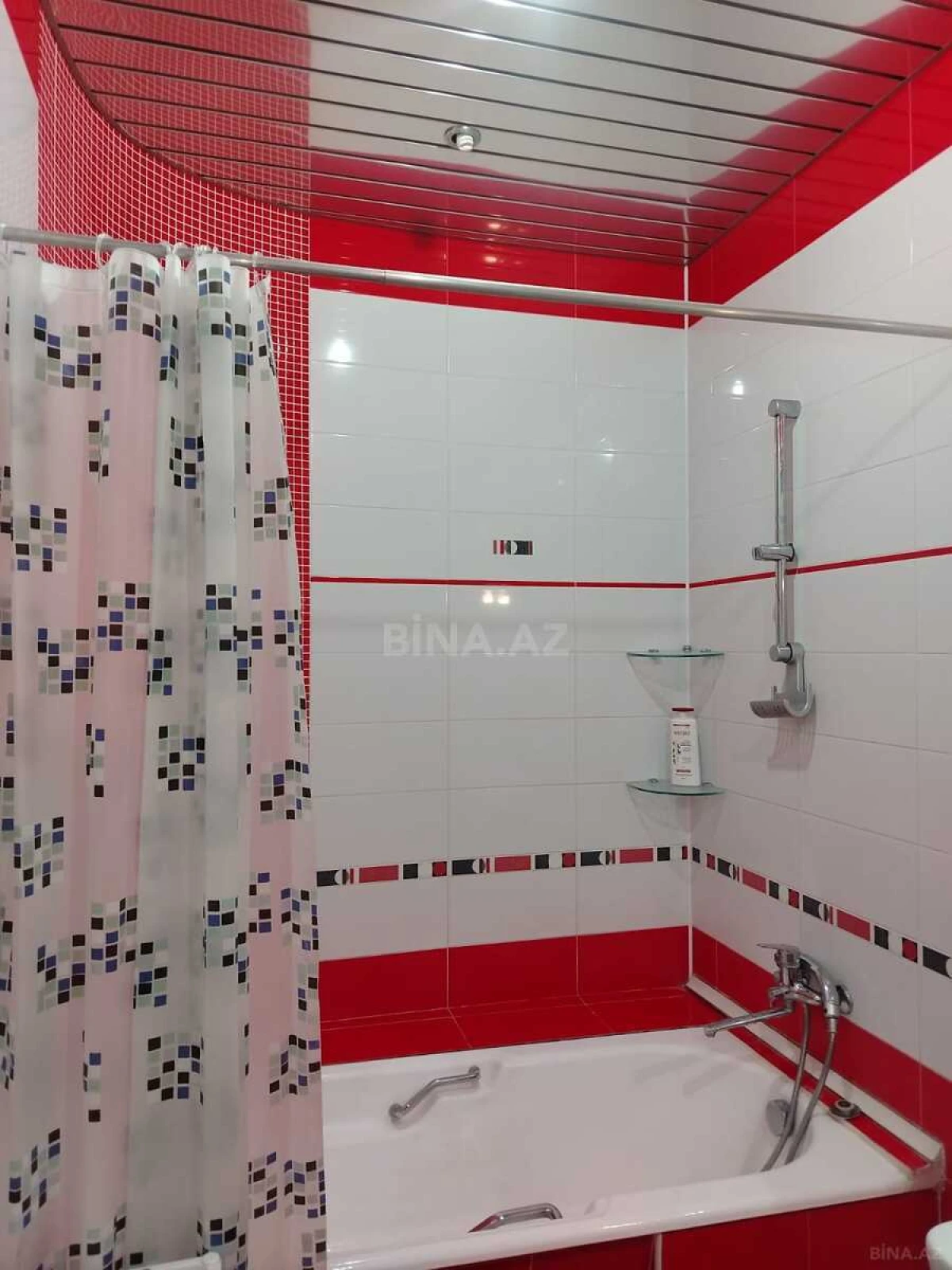 Kirayə verilir 3 otaqlı mənzil 160 m²