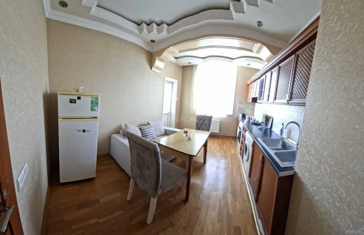 Satılır 2 otaqlı mənzil 88 m²