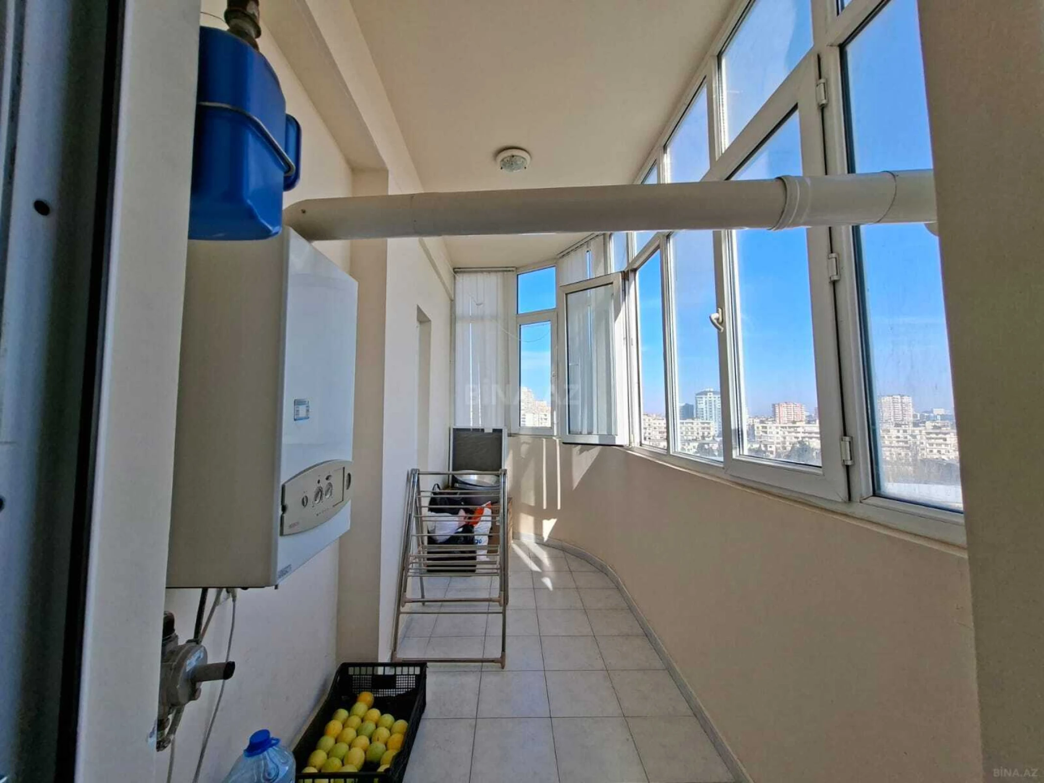 Satılır 2 otaqlı mənzil 88 m²