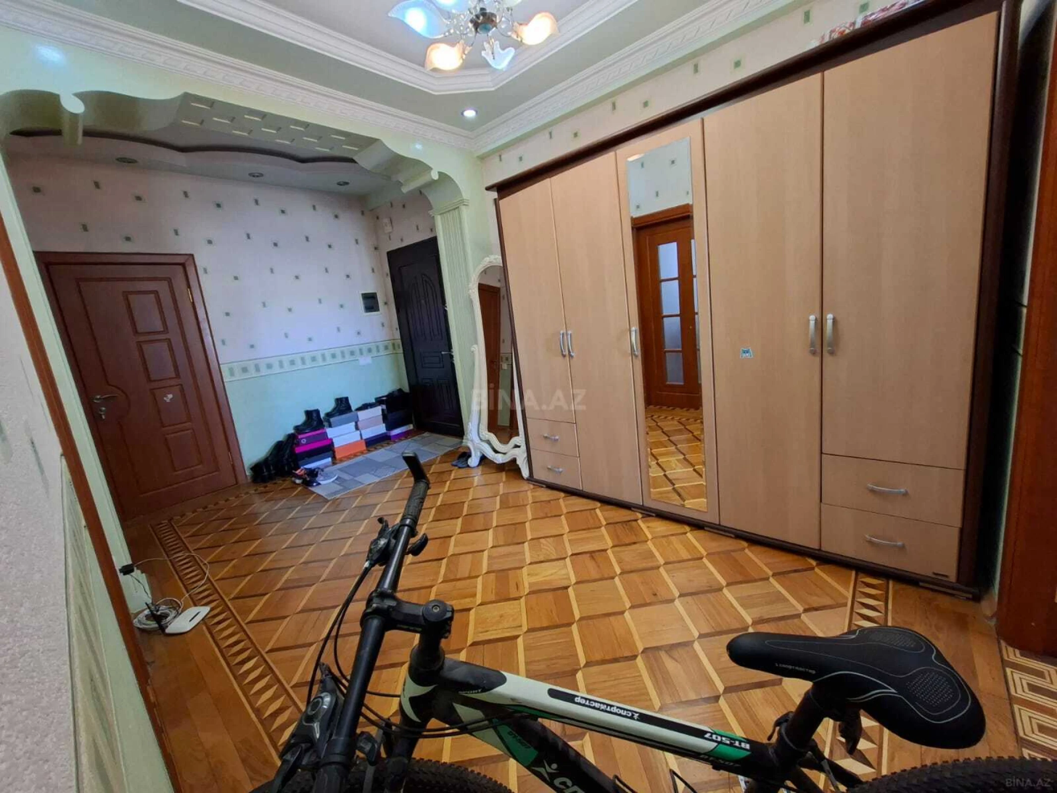 Satılır 2 otaqlı mənzil 88 m²