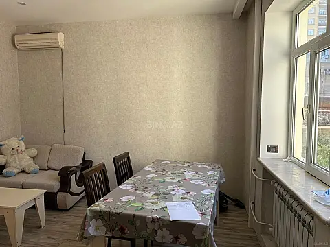 Kirayə verilir 2 otaqlı mənzil 65 m²