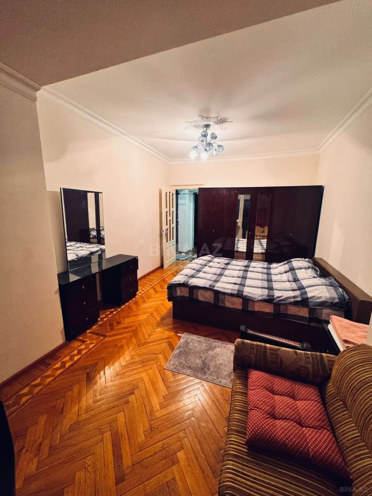 Kirayə verilir 2 otaqlı mənzil 60 m²