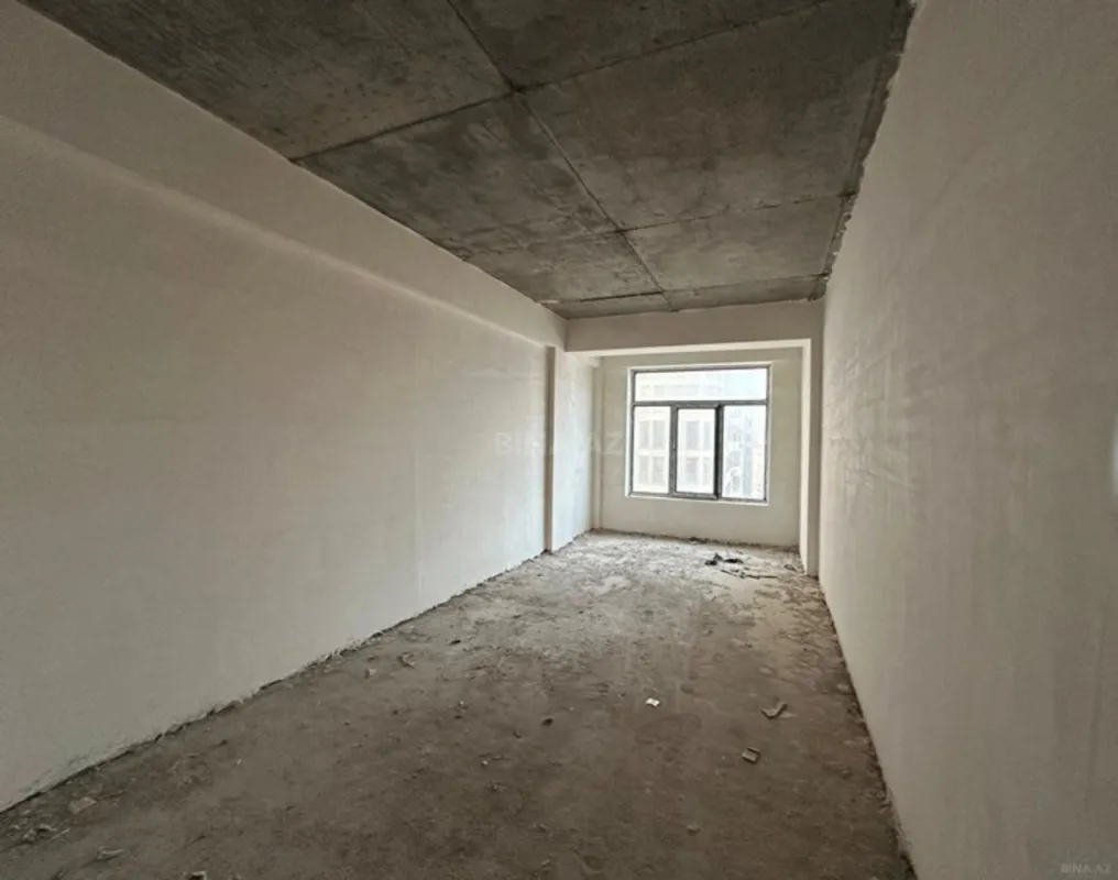 Satılır 3 otaqlı mənzil 121 m²