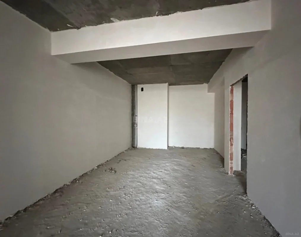 Satılır 3 otaqlı mənzil 121 m²