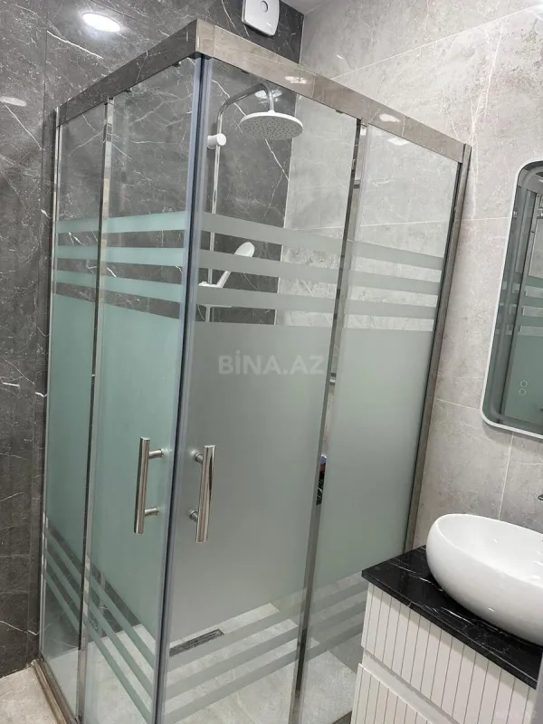 Kirayə verilir 3 otaqlı mənzil 115 m²