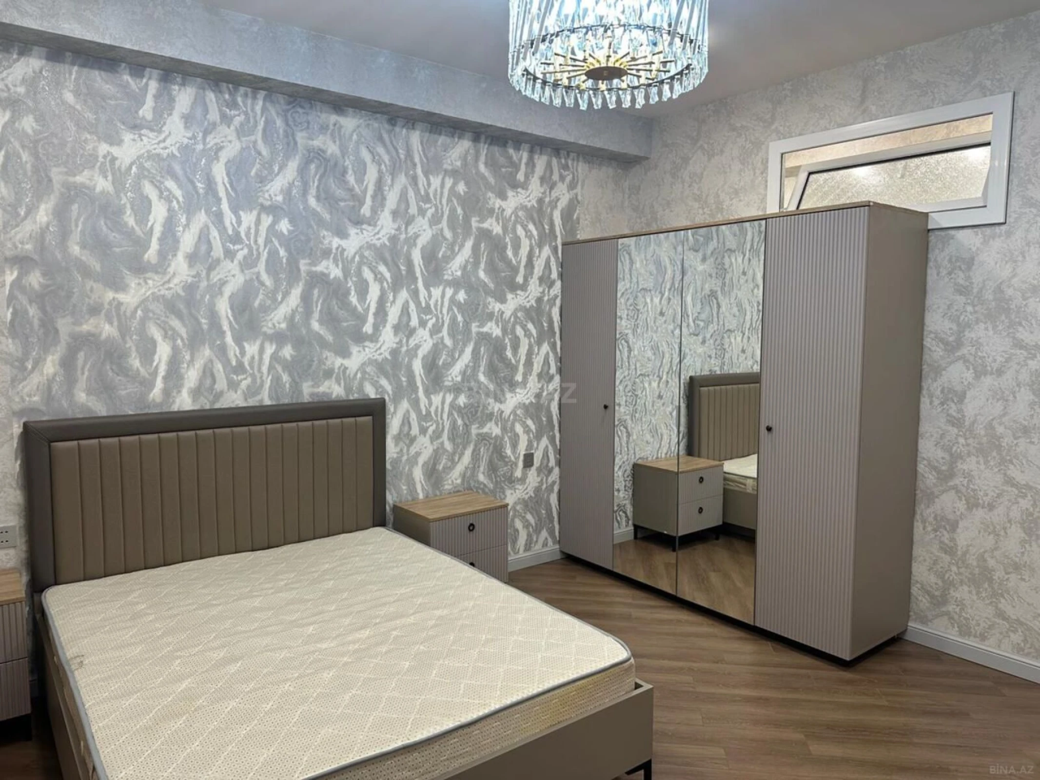Kirayə verilir 3 otaqlı mənzil 115 m²
