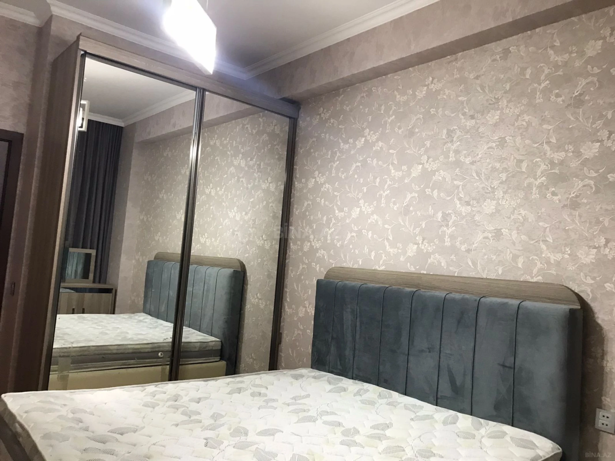 Kirayə verilir 2 otaqlı mənzil 70 m²