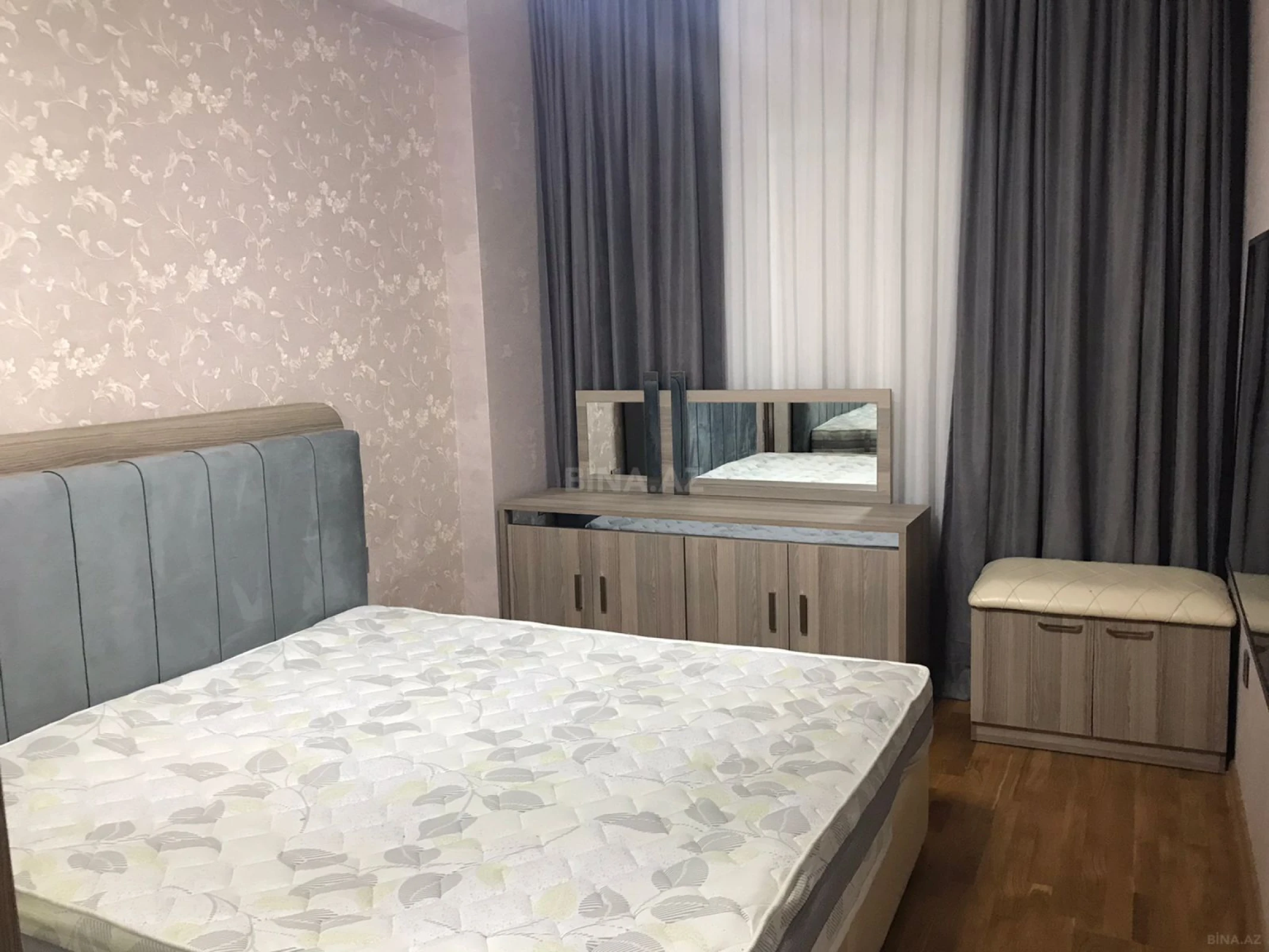 Kirayə verilir 2 otaqlı mənzil 70 m²