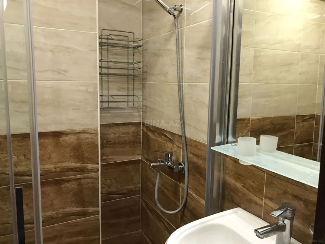 Kirayə verilir 2 otaqlı mənzil 70 m²