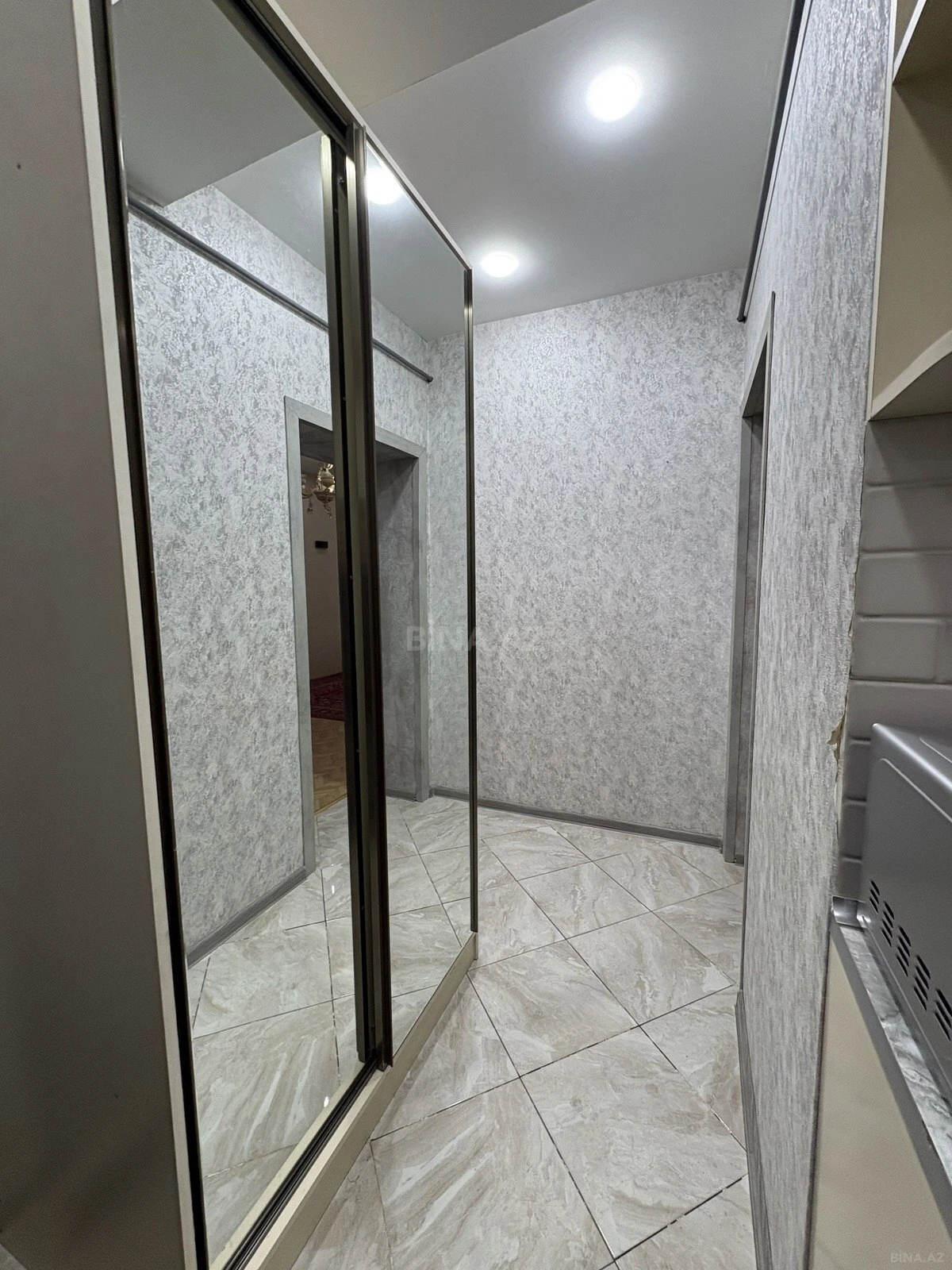 Satılır 2 otaqlı mənzil 51 m²