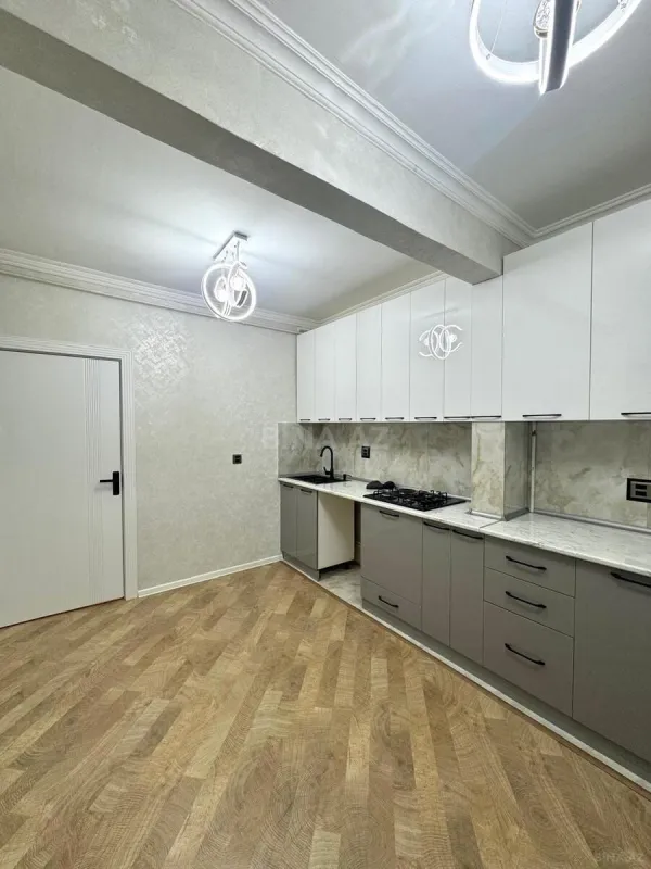 Satılır 2 otaqlı mənzil 65 m²