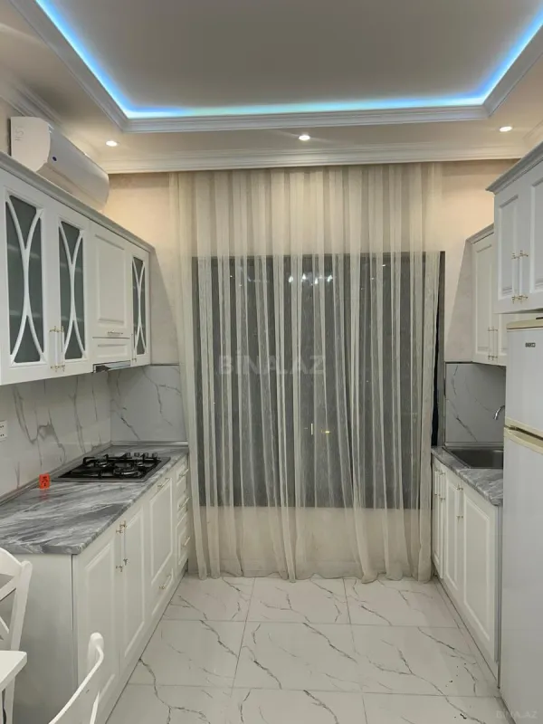 Kirayə verilir 3 otaqlı mənzil 78 m²