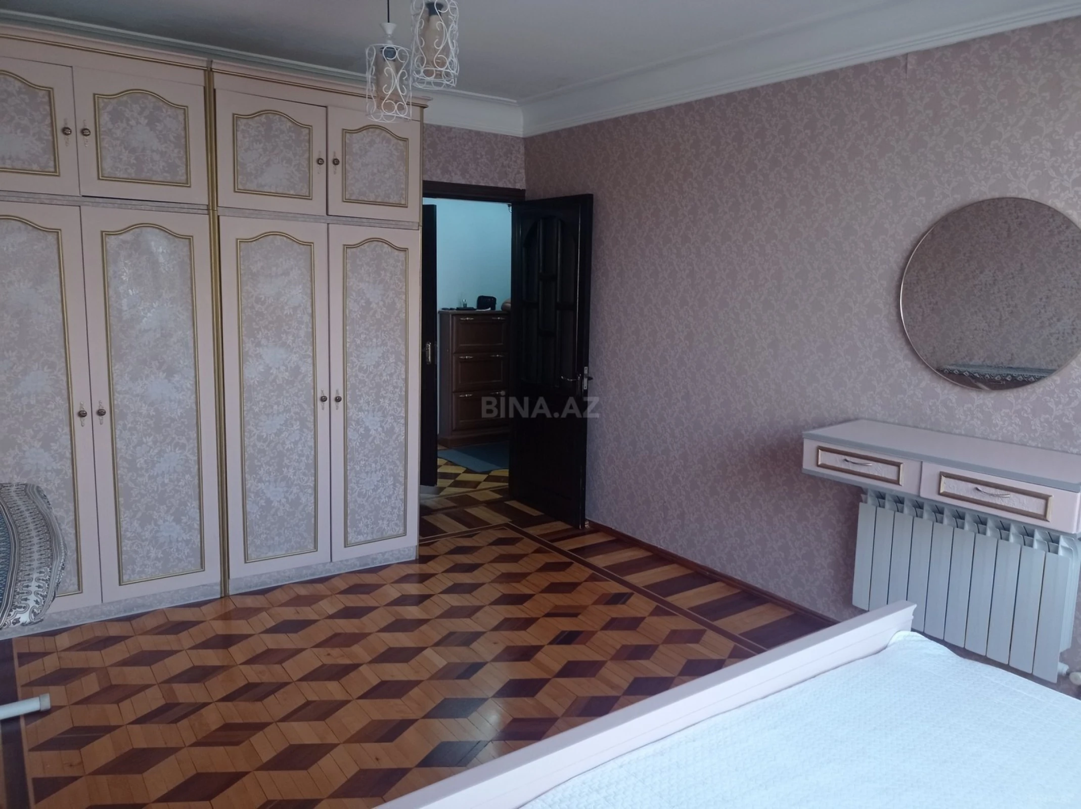 Kirayə verilir 2 otaqlı mənzil 80 m²