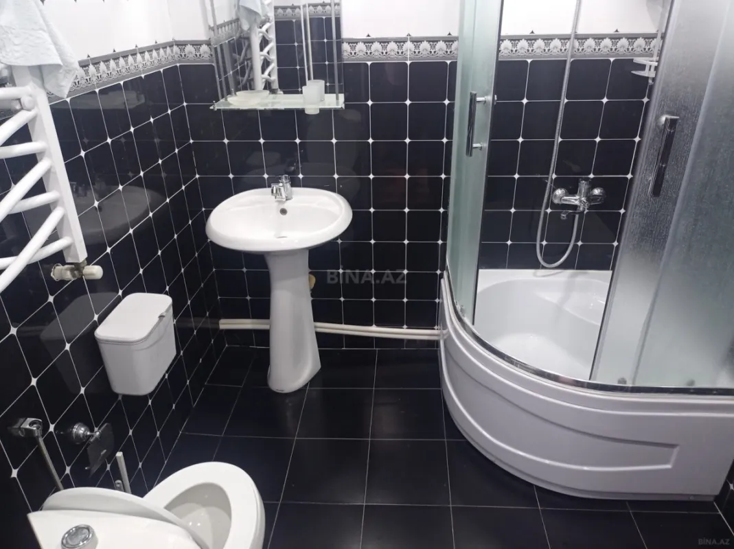 Kirayə verilir 2 otaqlı mənzil 80 m²