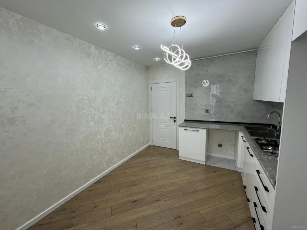 Satılır 2 otaqlı mənzil 65 m²