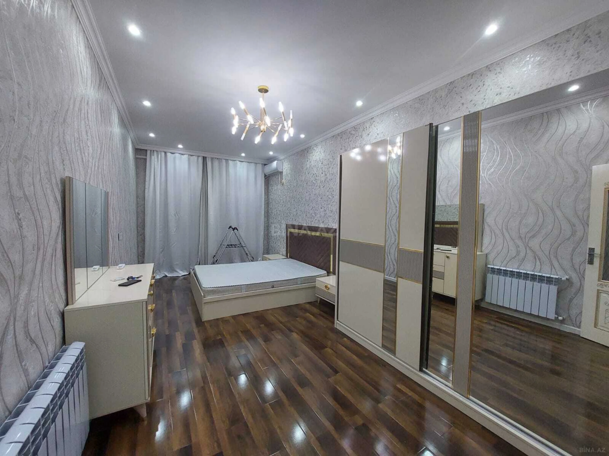 Kirayə verilir 2 otaqlı mənzil 100 m²