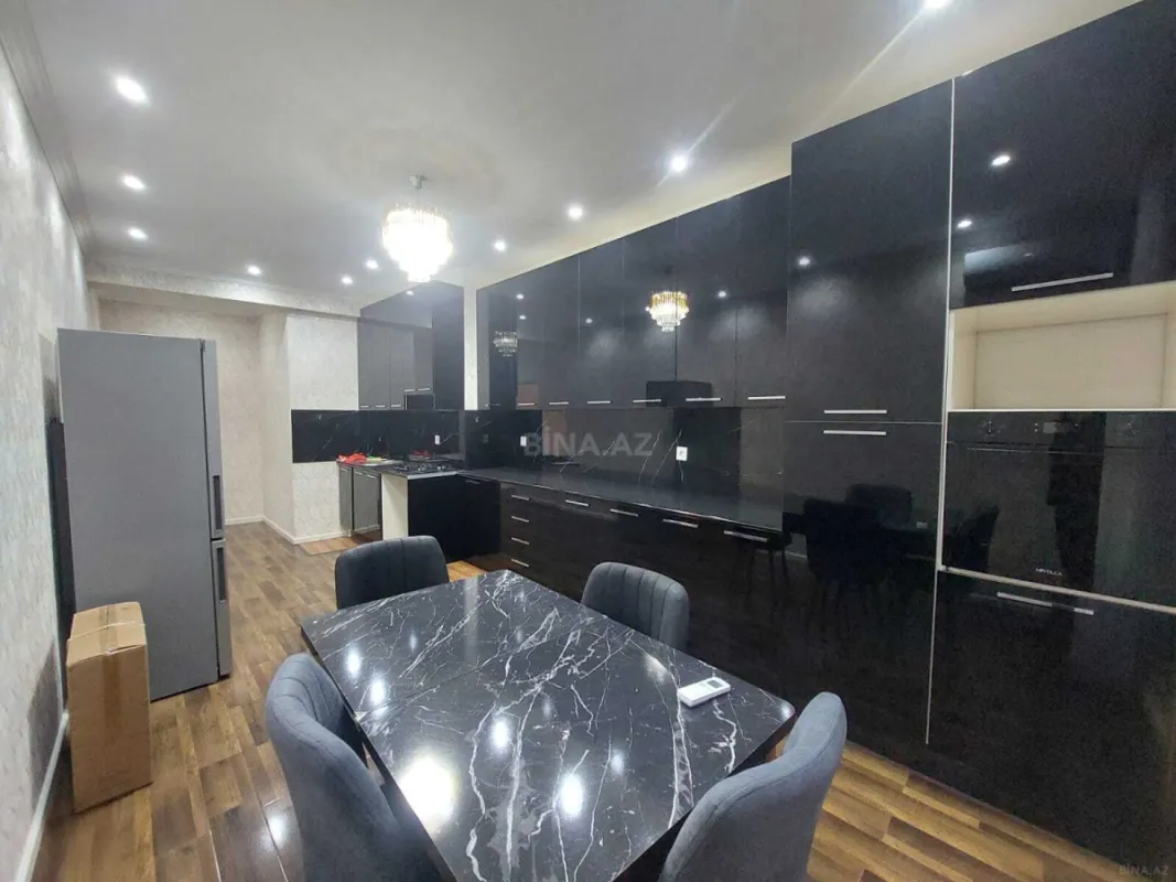 Kirayə verilir 2 otaqlı mənzil 100 m²