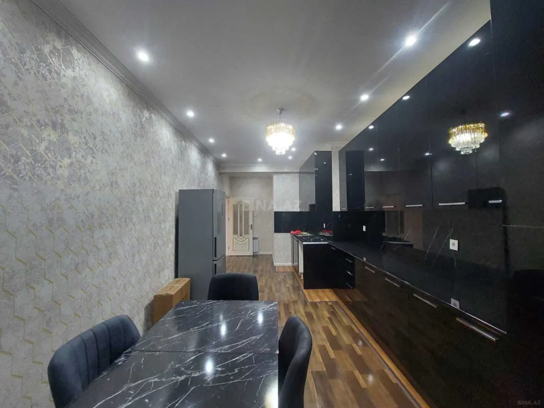 Kirayə verilir 2 otaqlı mənzil 100 m²