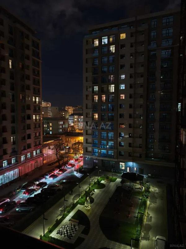 Satılır 3 otaqlı mənzil 98 m²