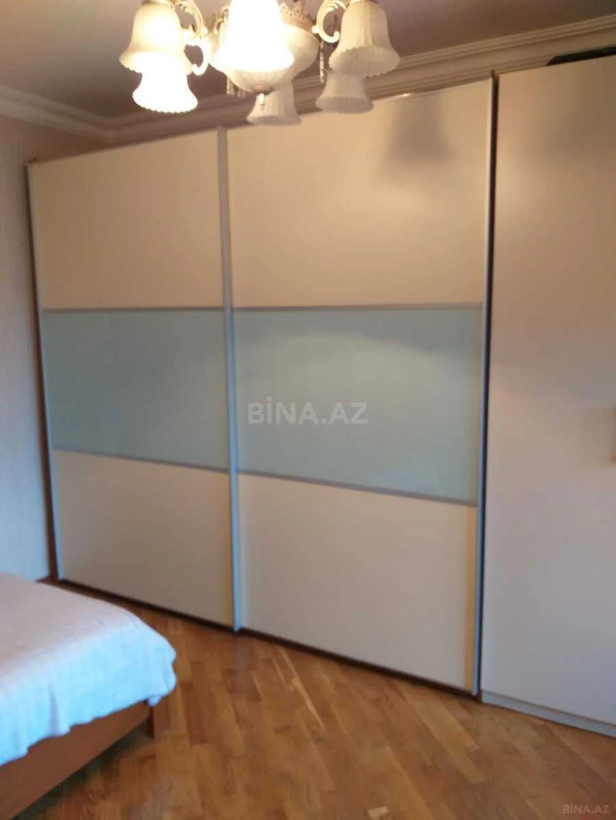 Kirayə verilir 3 otaqlı mənzil 90 m²