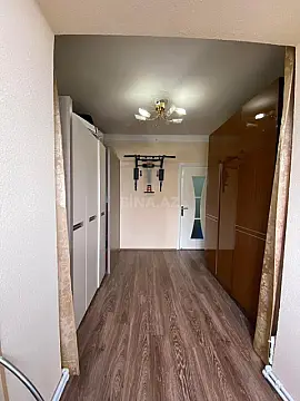 Satılır 5 otaqlı mənzil 110 m²