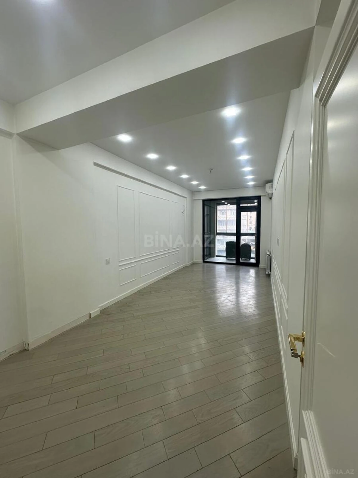 Kirayə verilir 3 otaqlı mənzil 125 m²