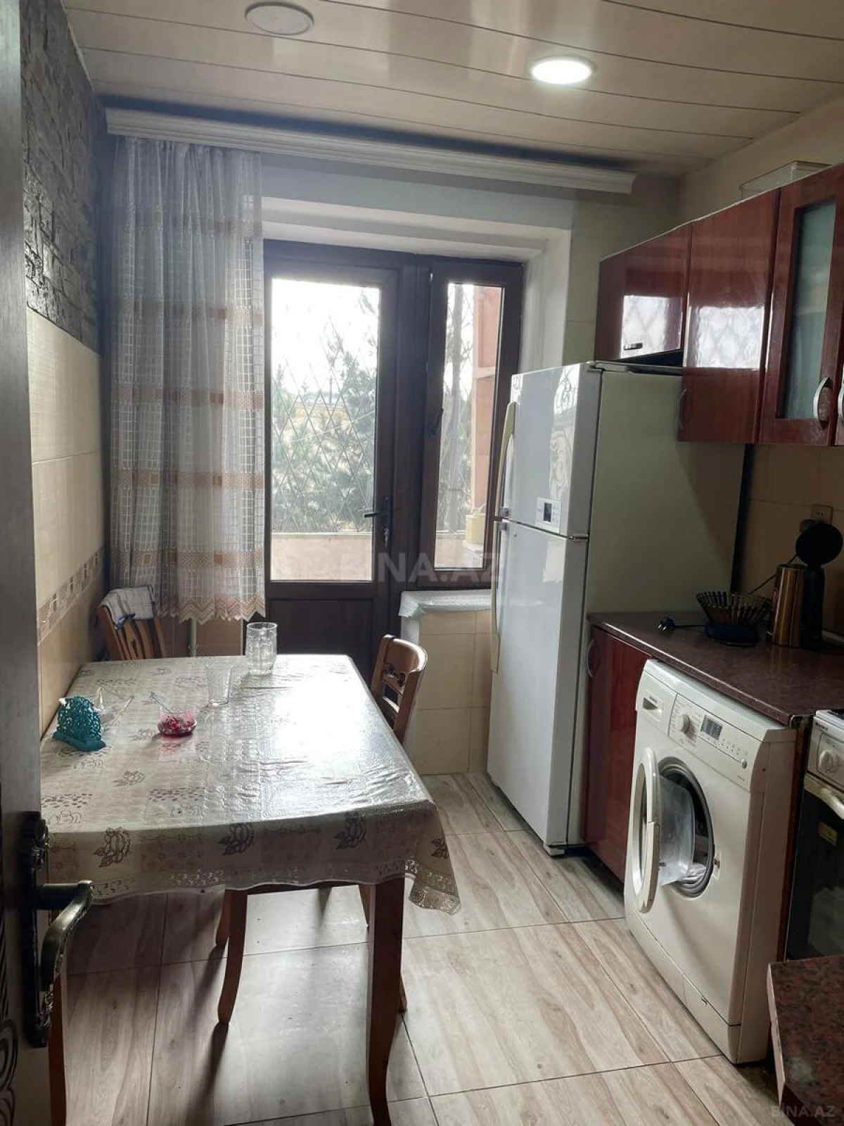 Kirayə verilir 2 otaqlı mənzil 50 m²