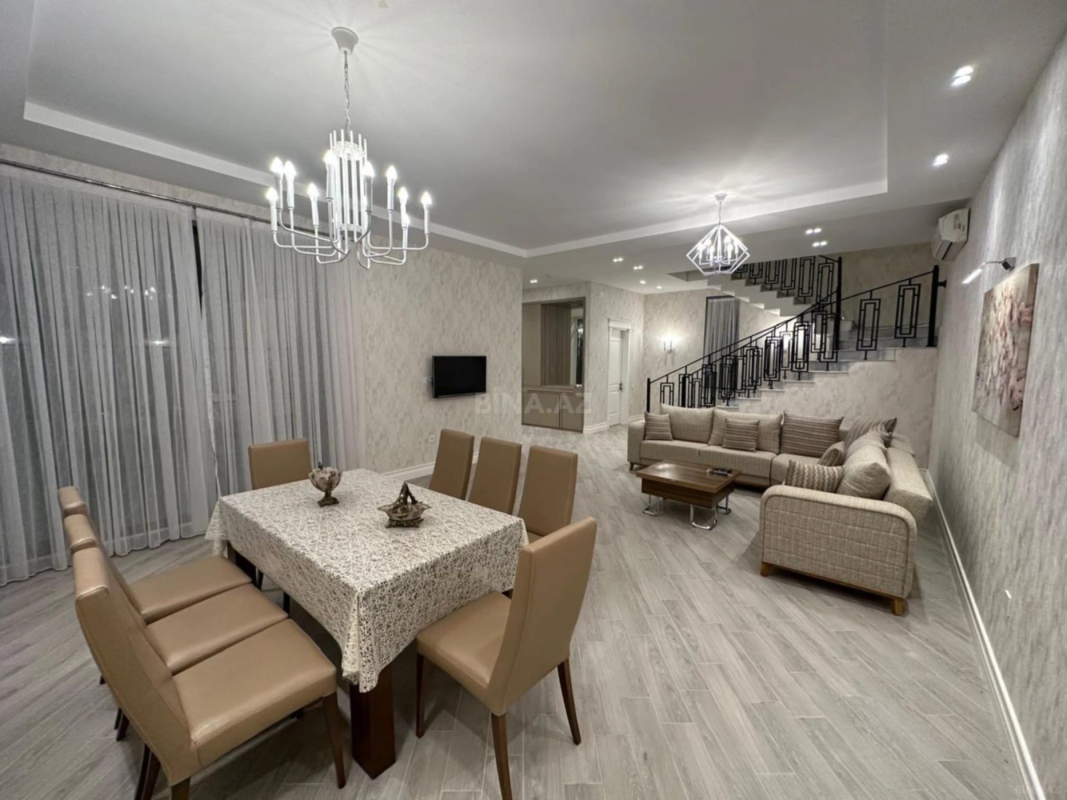 Kirayə verilir 5 otaqlı həyət evi 360 m²
