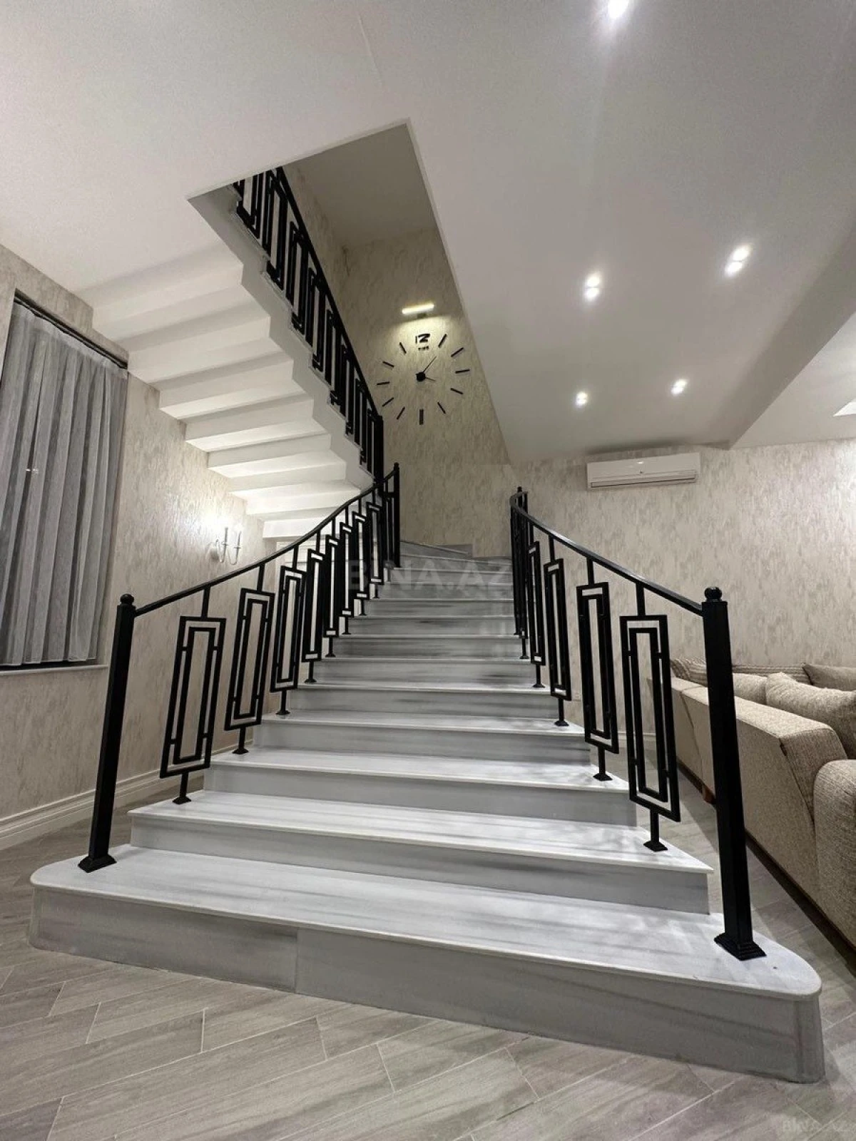 Kirayə verilir 5 otaqlı həyət evi 360 m²