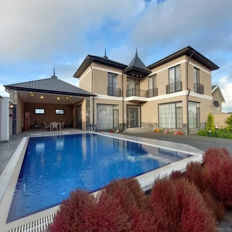 Kirayə verilir 5 otaqlı həyət evi 360 m²