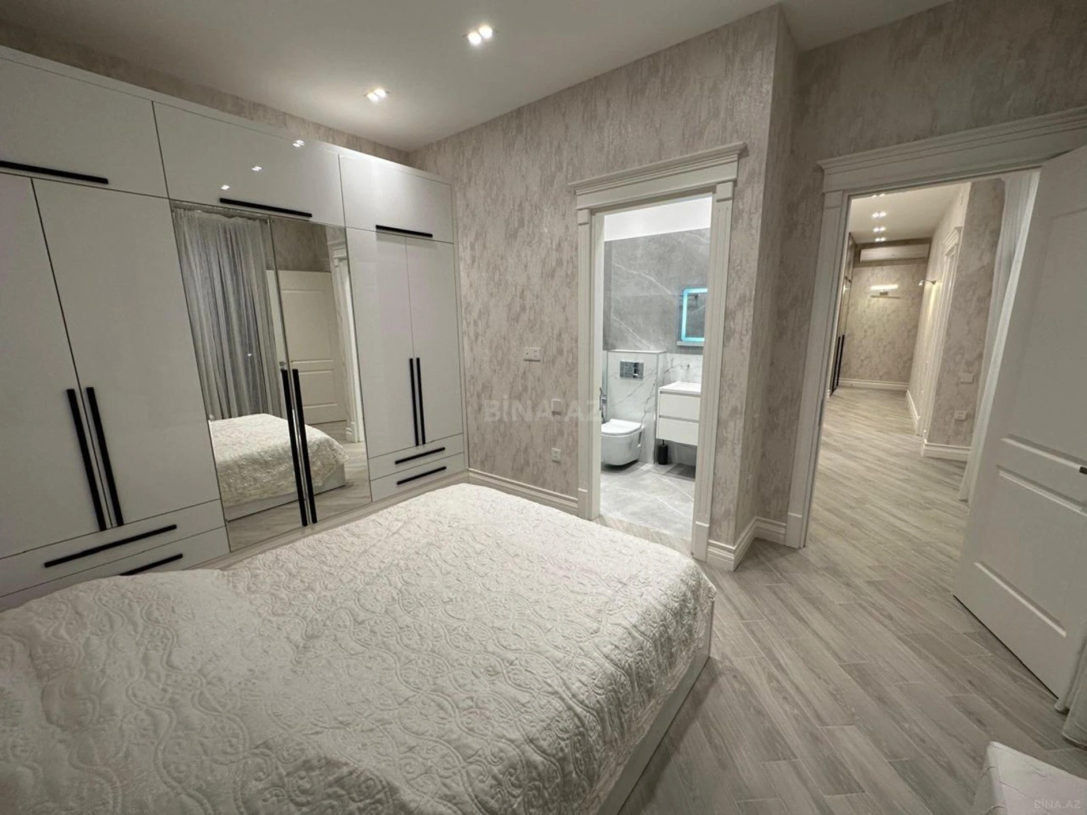 Kirayə verilir 5 otaqlı həyət evi 360 m²