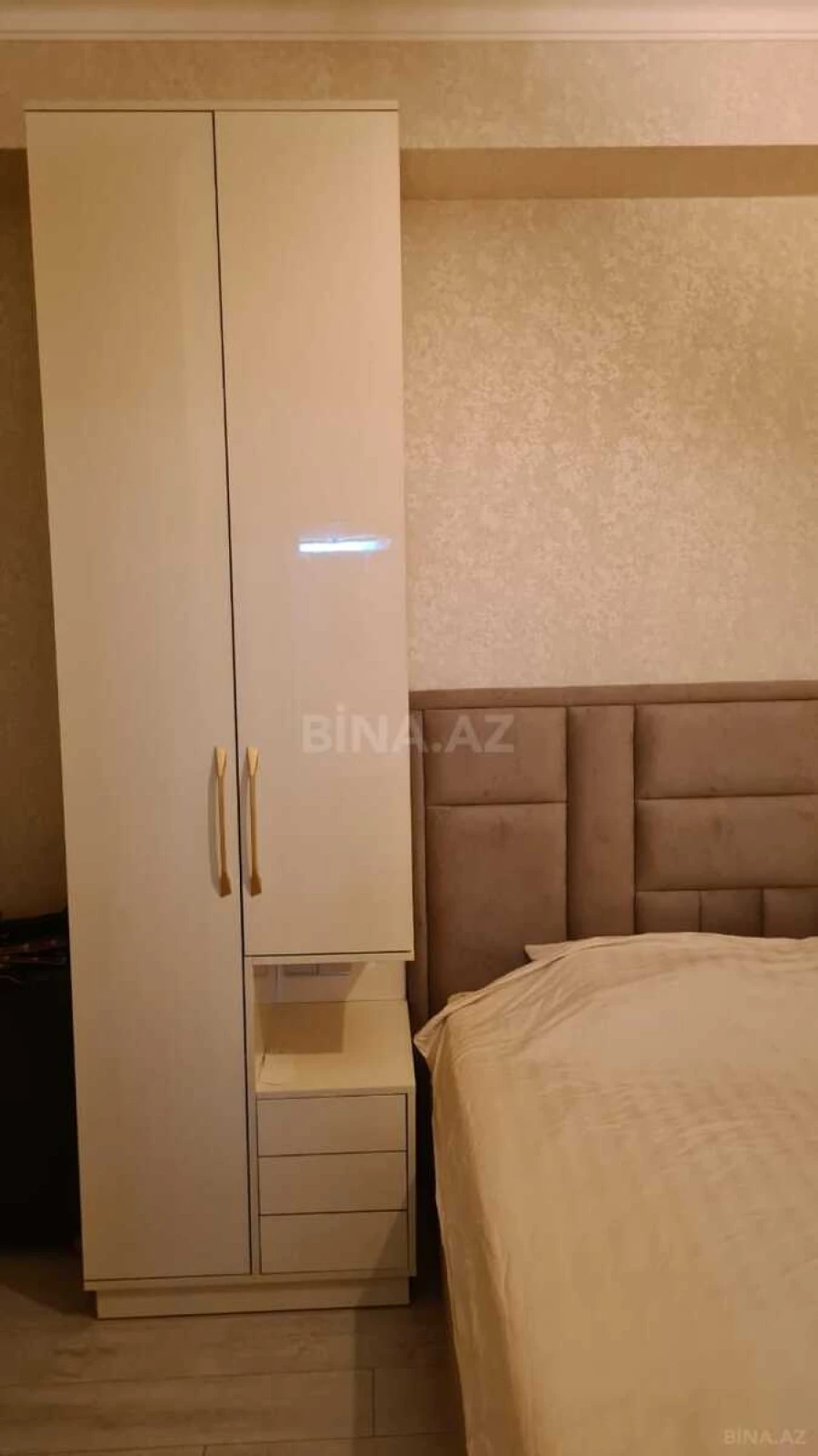 Kirayə verilir 2 otaqlı mənzil 62 m²