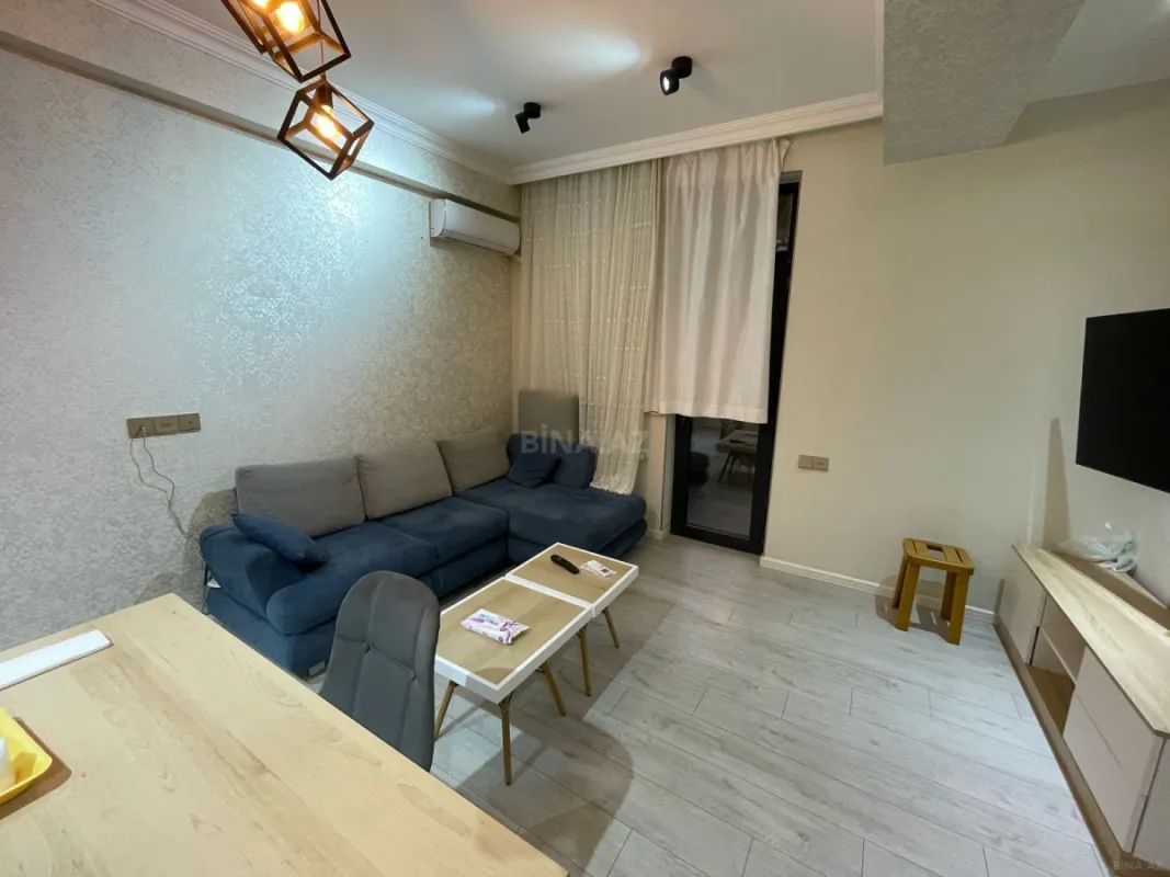 Kirayə verilir 2 otaqlı mənzil 62 m²