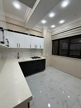 Satılır 2 otaqlı mənzil 72 m²