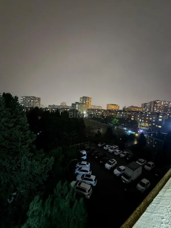 Satılır 2 otaqlı mənzil 72 m²