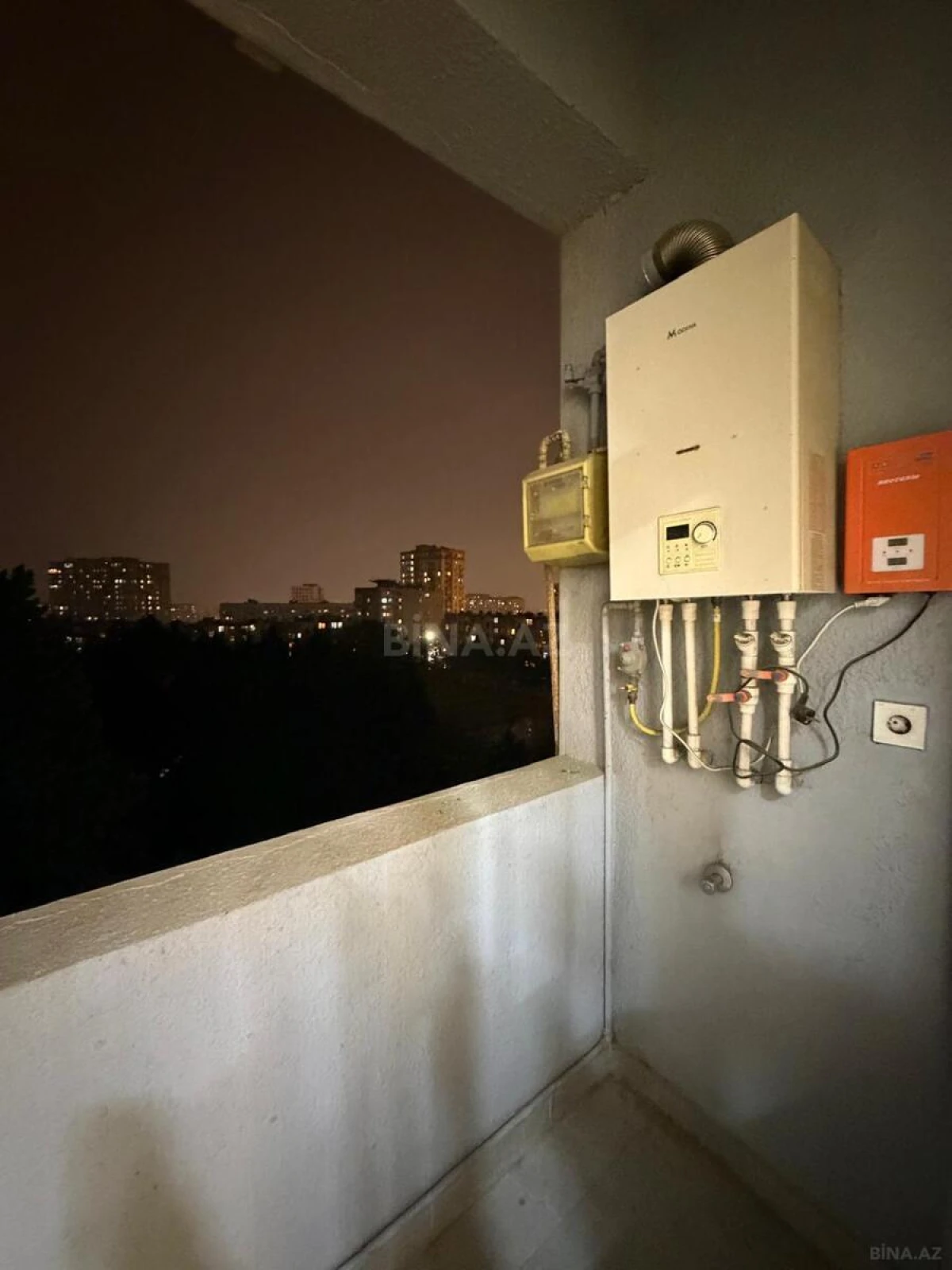 Satılır 2 otaqlı mənzil 72 m²