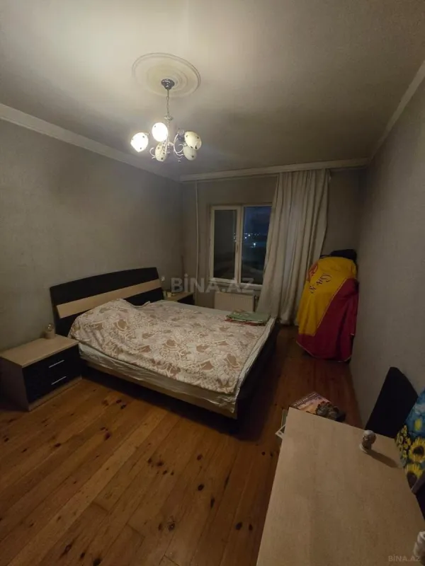 Satılır 4 otaqlı mənzil 110 m²