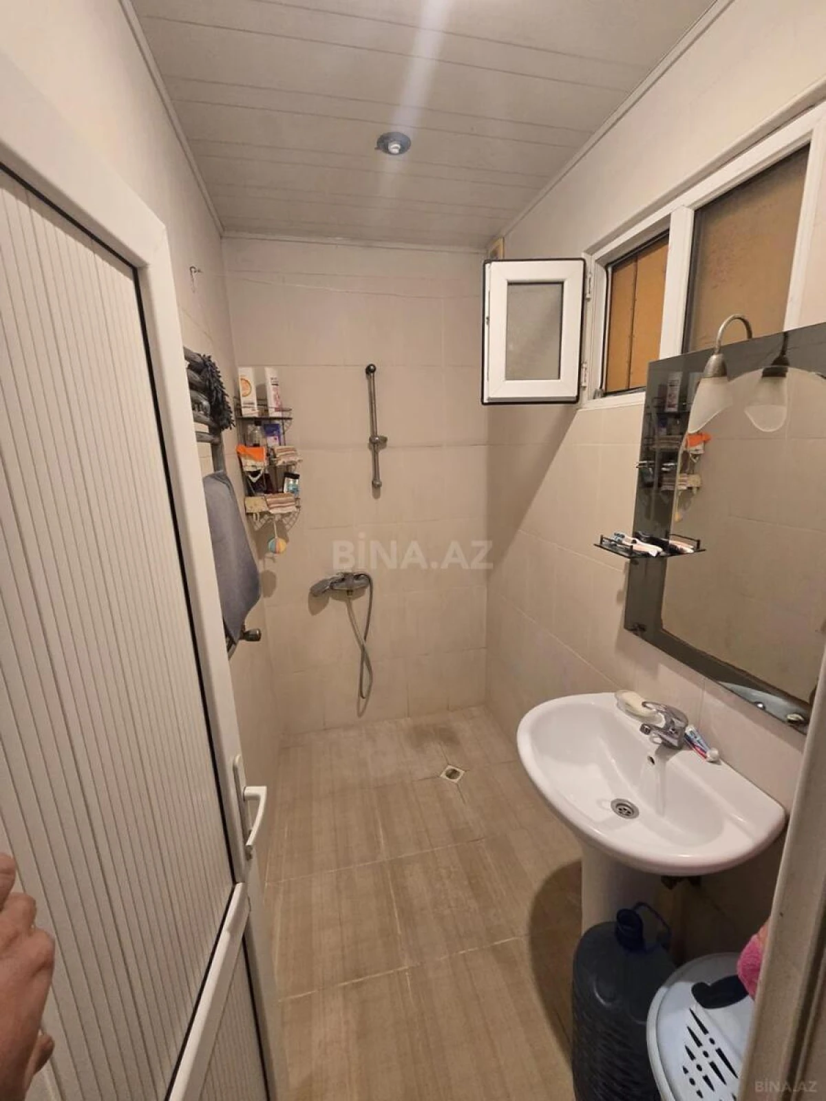 Satılır 4 otaqlı mənzil 110 m²