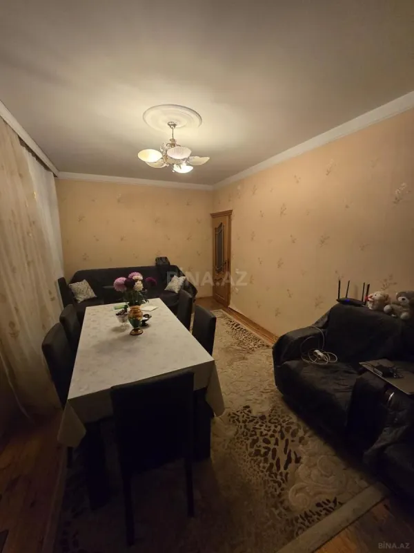 Satılır 4 otaqlı mənzil 110 m²