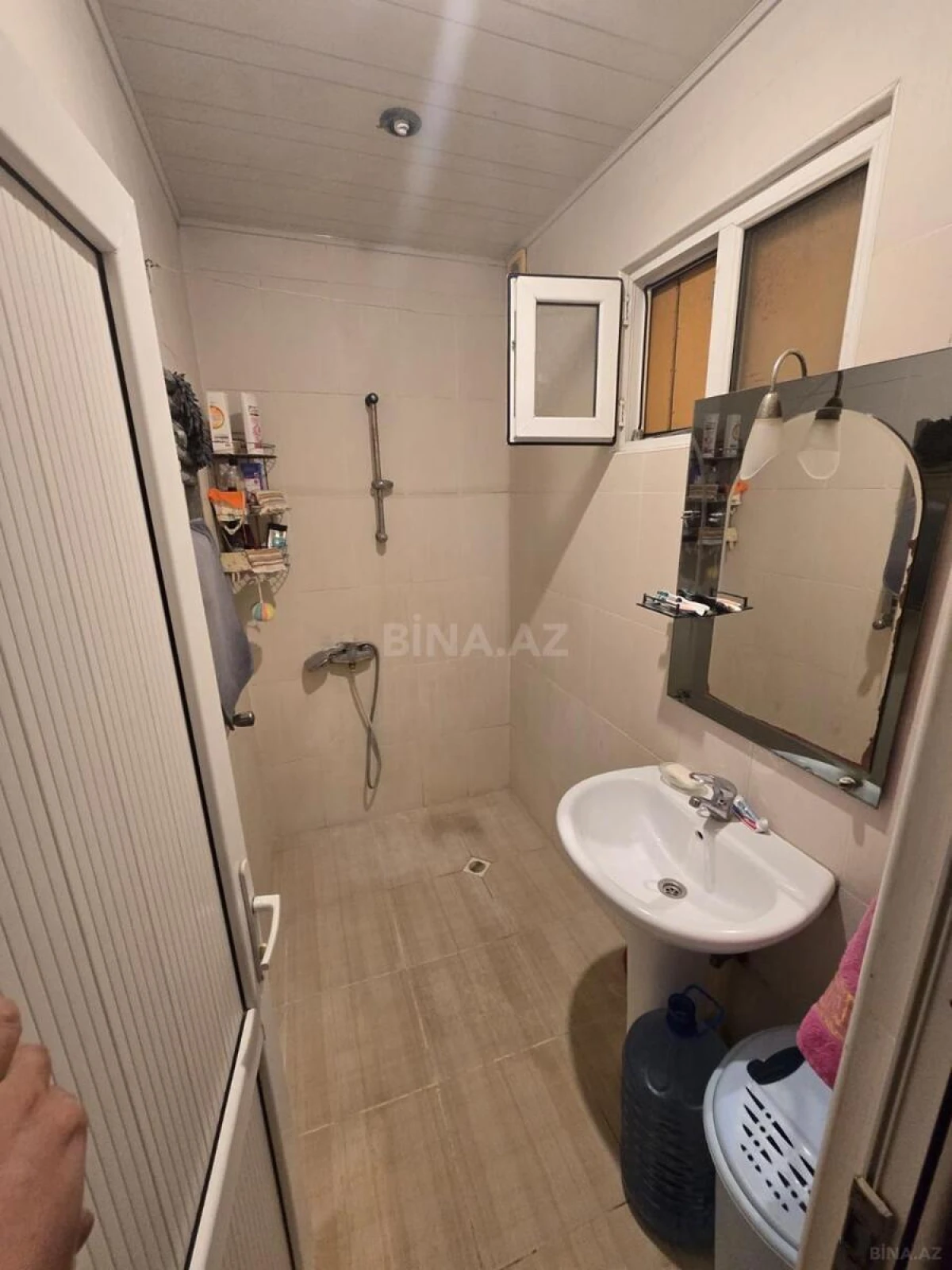 Satılır 4 otaqlı mənzil 110 m²