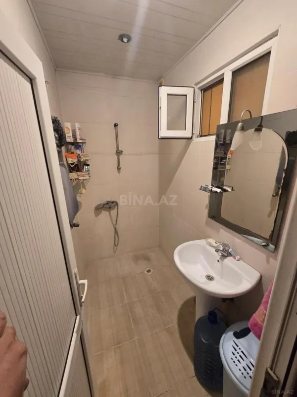 Satılır 4 otaqlı mənzil 110 m²