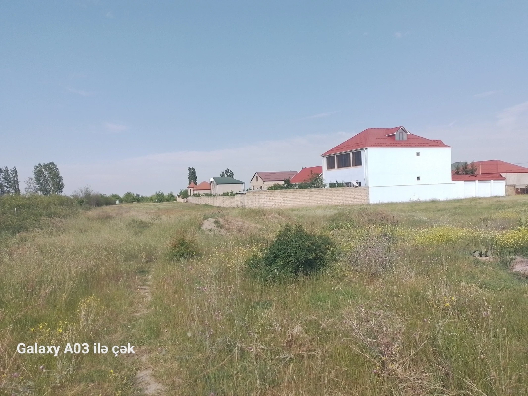 Satılır torpaq sahəsi 2 m²