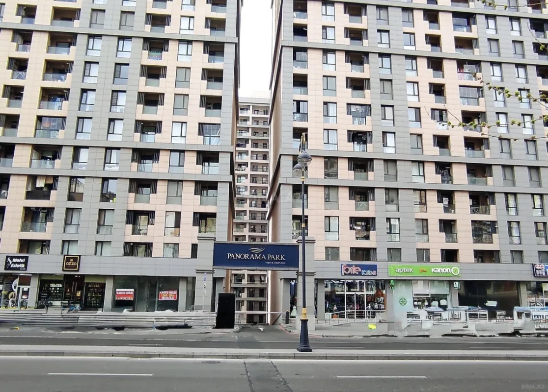 Satılır 2 otaqlı mənzil 82 m²