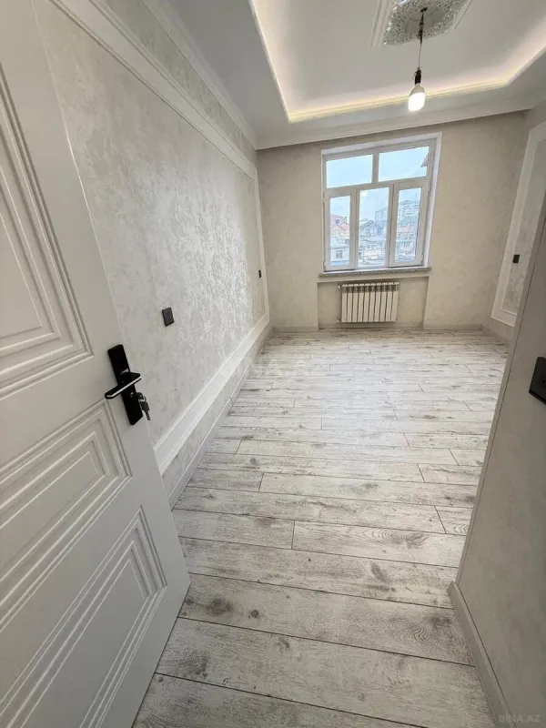 Satılır 2 otaqlı mənzil 68 m²