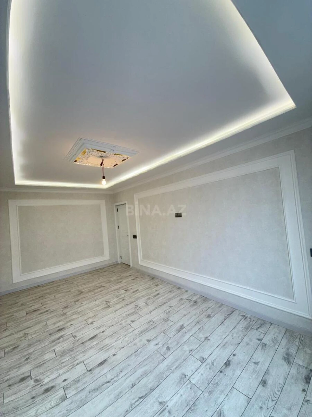 Satılır 2 otaqlı mənzil 68 m²