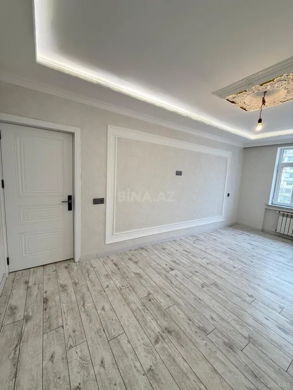 Satılır 2 otaqlı mənzil 68 m²