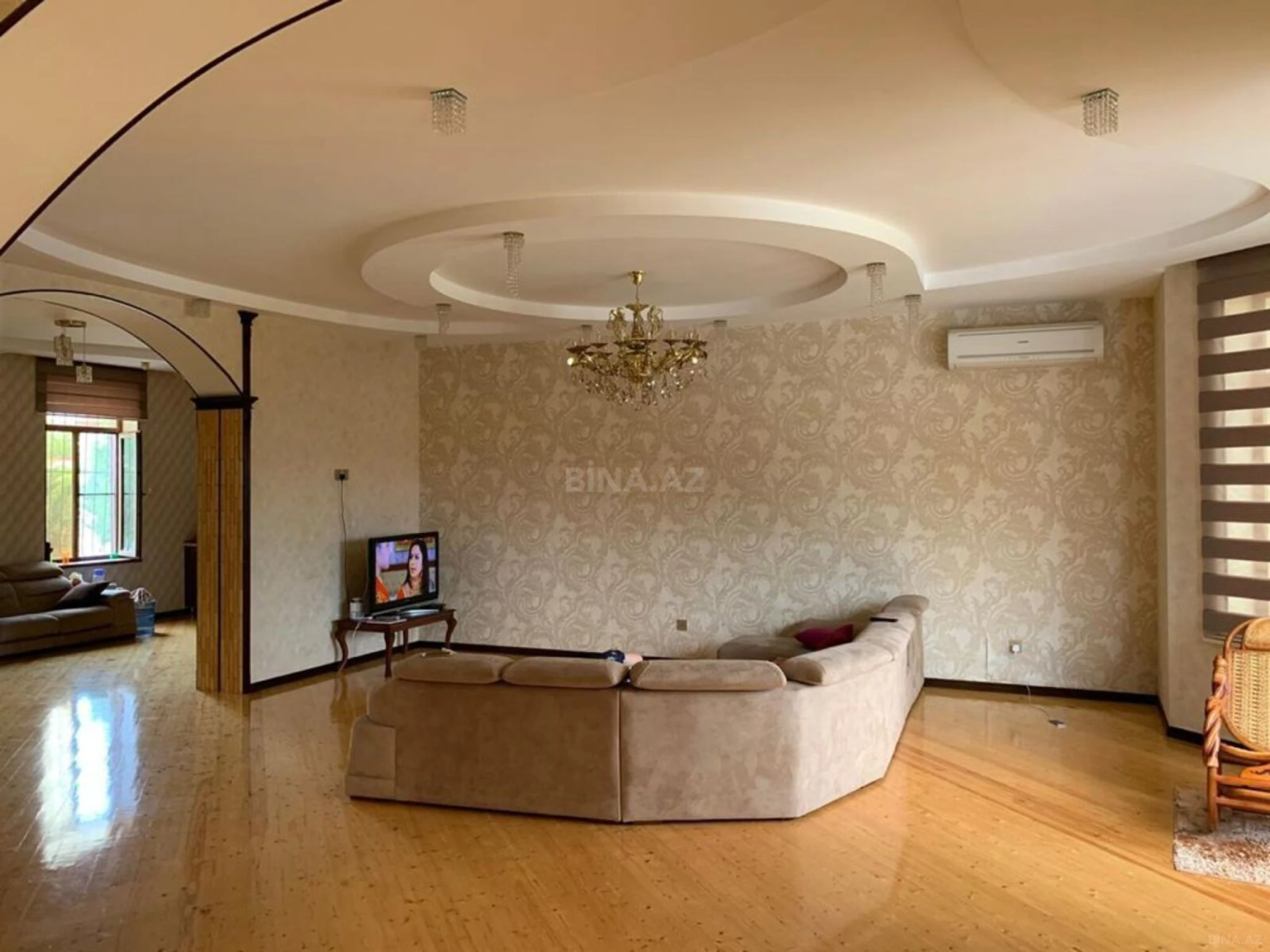 Kirayə verilir 7 otaqlı həyət evi 360 m²