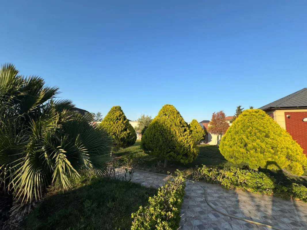 Kirayə verilir 7 otaqlı həyət evi 360 m²