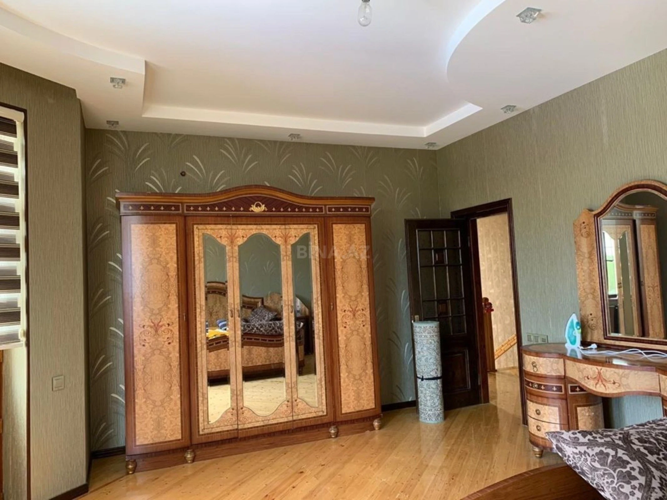 Kirayə verilir 7 otaqlı həyət evi 360 m²