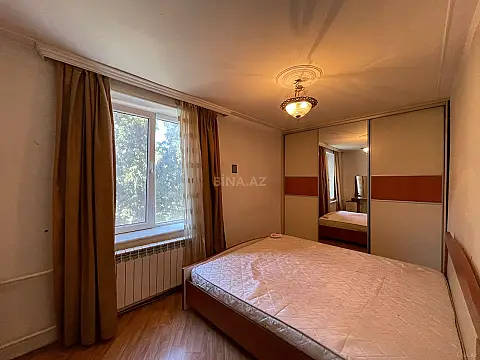 Satılır 3 otaqlı mənzil 82 m²